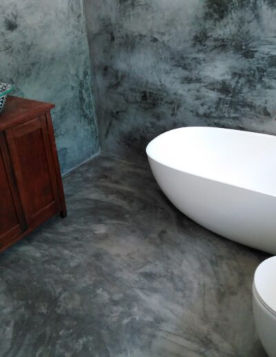 Gallery Designer Basin, Bath and Toilet Brass